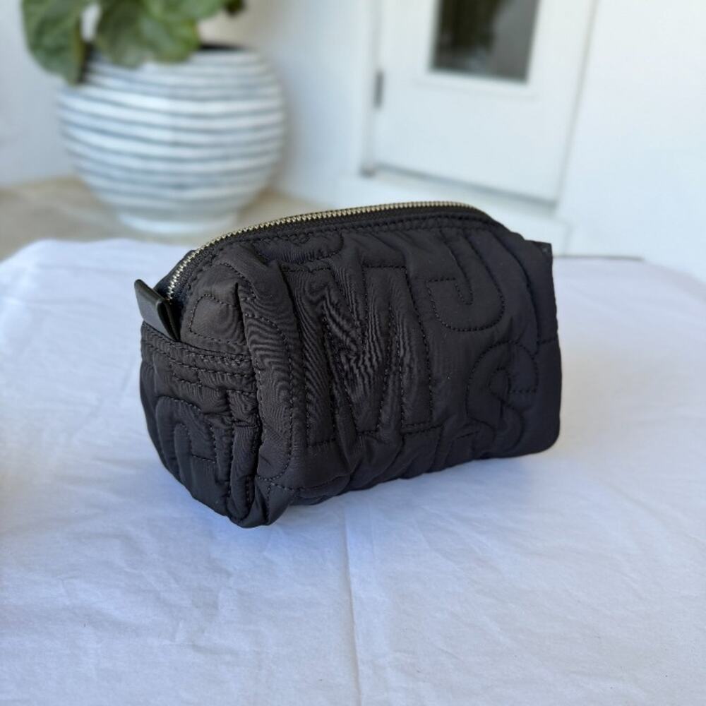 Marc Jacobs 4S4SCP002S02 NYLON QUILTED COSMETIC CASE - Picture 2 of 4